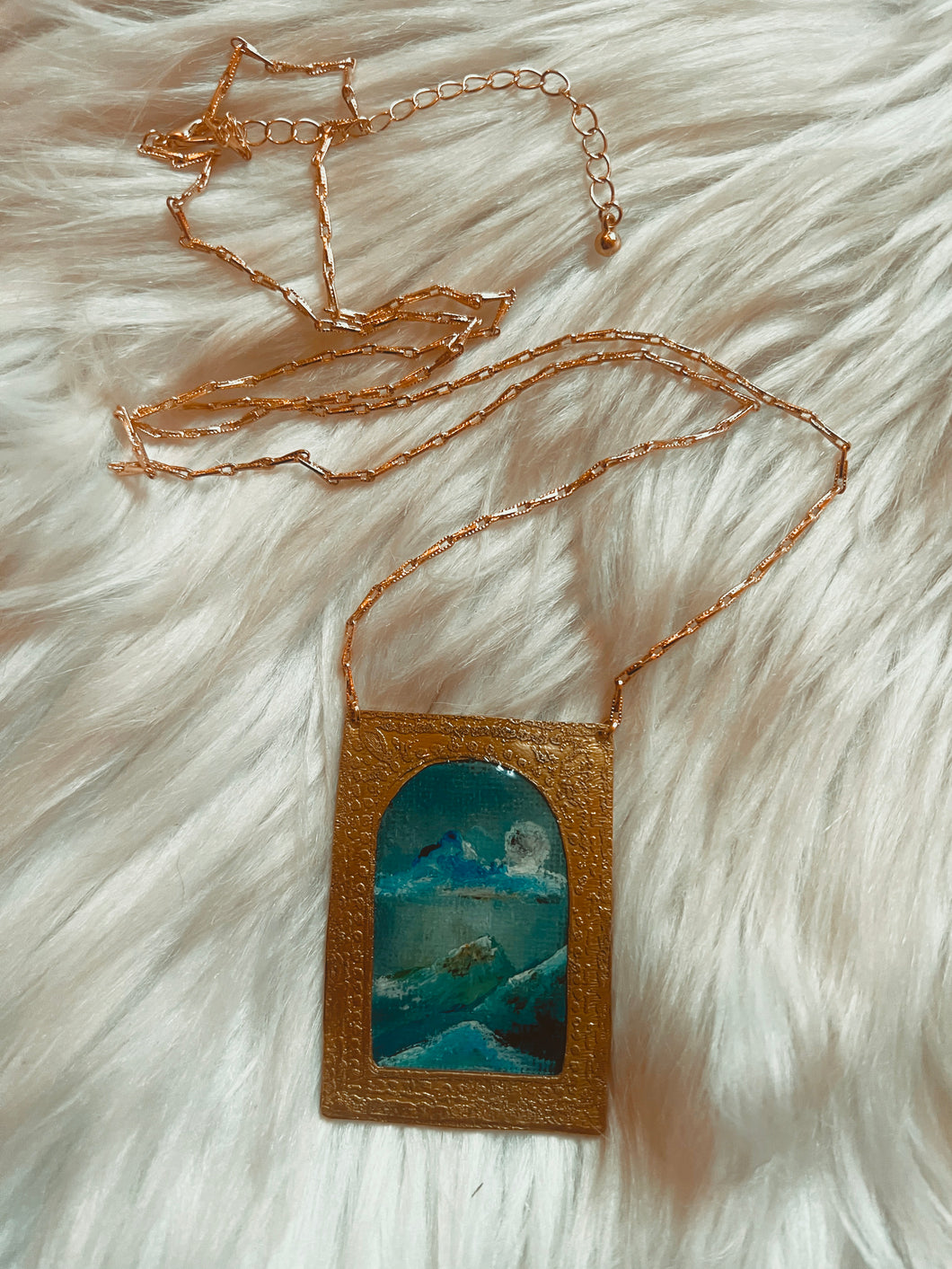 CARIBBEAN BLUE portal necklace