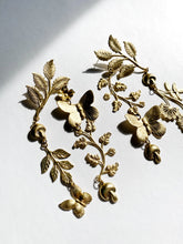 Load image into Gallery viewer, DREAMGAZE flora and fauna brass earrings