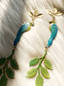 DREAMGAZE parrot earrings